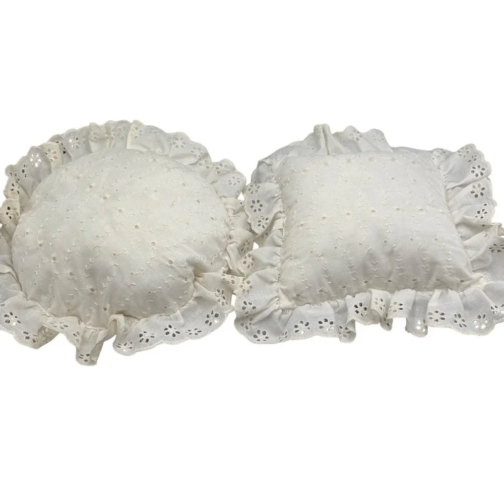 Vintage Handmade Embroidered Lace Pillows Cottagecore Purple Floral‎ Set